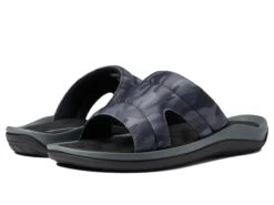 Kenneth Cole New York Quinn Slide