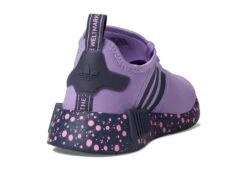 Adidas Originals Kids NMD_R1 J (Big Kid) -StepInStyle Store 713z3iBZB L